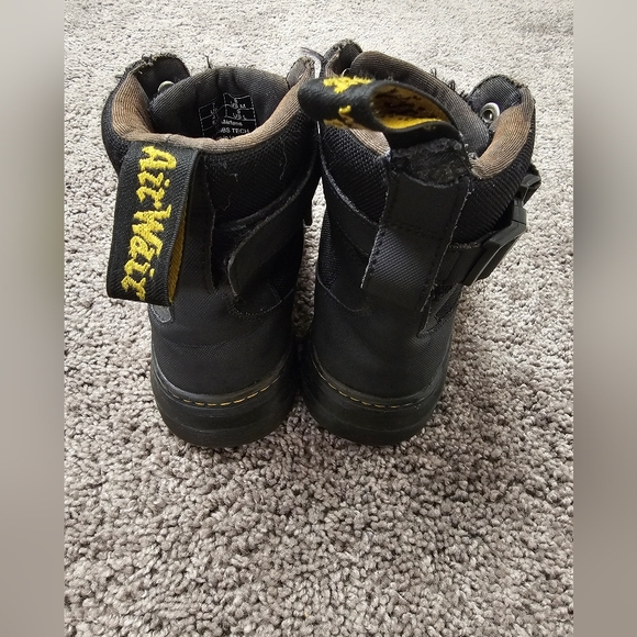 DR. MARTENS COMBS TECH MENS LACE UP BOOTS Size 8 - Picture 5 of 10